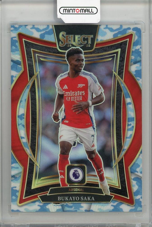 2024-25 PANINI SELECT PREMIER LEAGUE Bukayo Saka Winter Camo trading card numbered 3209 of 49 featuring Arsenal