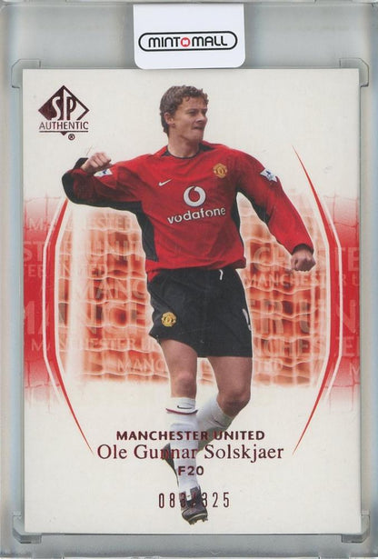 2004 Upper Deck SP Authentic trading card of Ole Gunnar Solskjaer from Manchester United serial number 80083/325