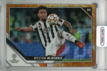 2021-22 Topps UEFA Champions League Japan Edition Juventus Weston McKennie Base Orange Parallel trading card 15/25