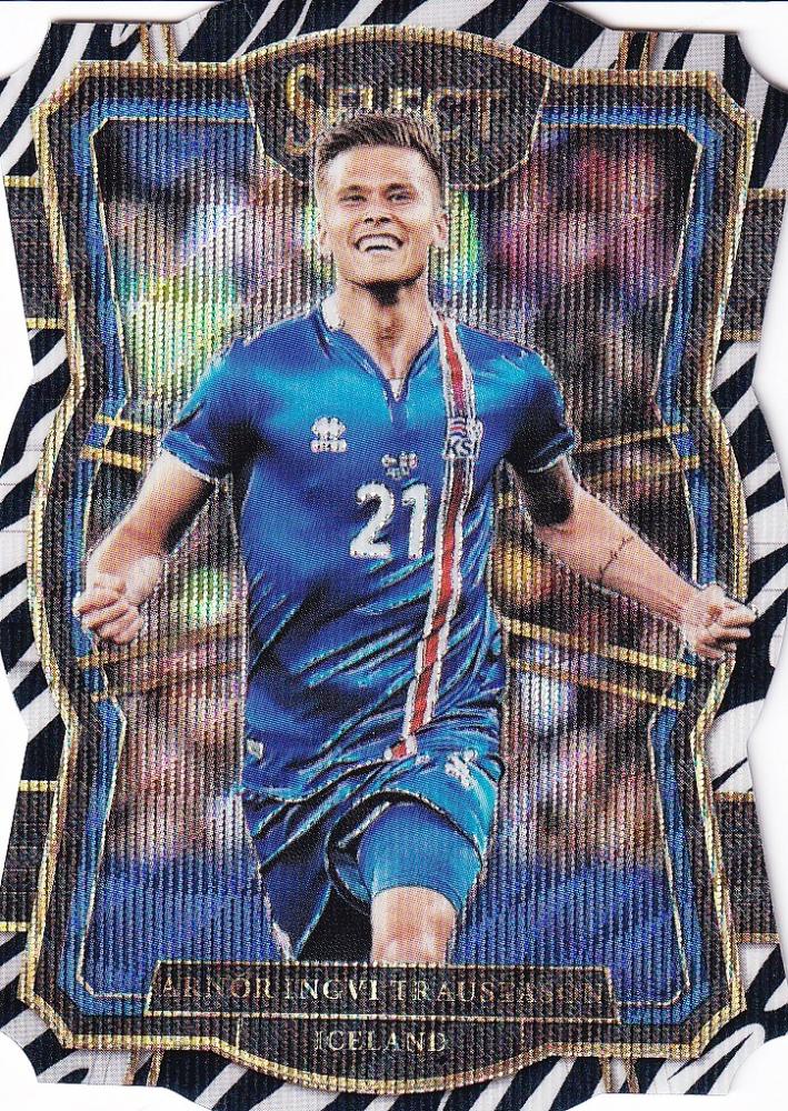 2017-18 Panini Select Arnor Ingvi Traustason Mezzanine Base Zebra Die-Cut Parallel card 08 of 25