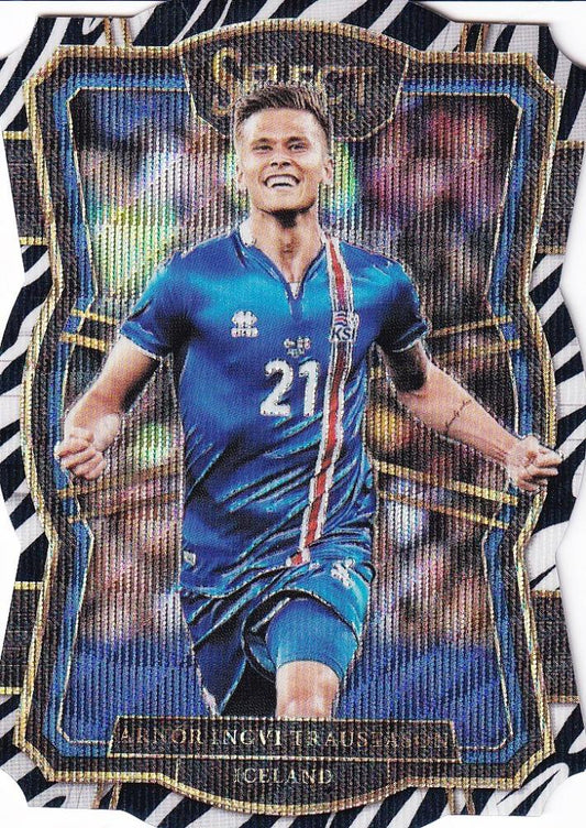 2017-18 Panini Select Arnor Ingvi Traustason Mezzanine Base Zebra Die-Cut Parallel card 08 of 25
