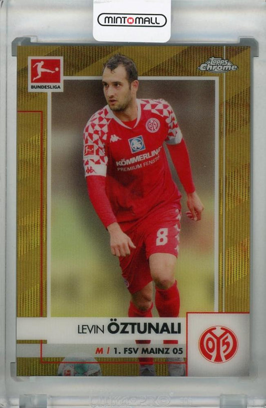 2020-21 Topps Chrome Bundesliga Levin Oztunali Base Gold Wave parallel card 46 out of 50