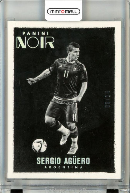 2016-17 Panini Noir Sergio Aguero #5 Black and White Platinum 09/10 card from Argentina