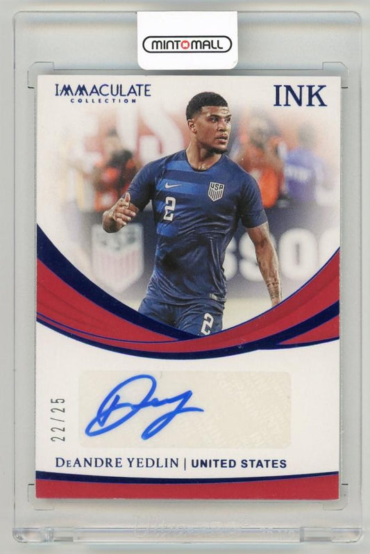 2018-19 Panini Immaculate Collection DeAndre Yedlin Ink Sapphire Parallels trading card serial number 22/25
