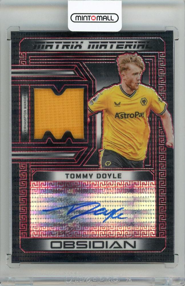 2023-24 Panini Obsidian Soccer Tommy Doyle Matrix Material Autograph Red Pulsar card numbered 08 of 49