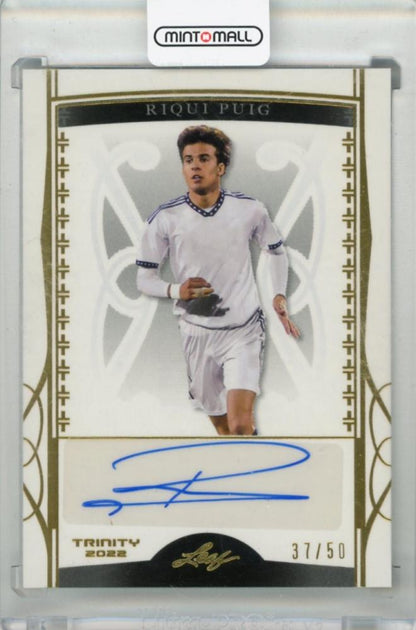 2022 LEAF Trinity Riqui Puig Autographs Gold Foil card serial #BARP137/50 showing autograph