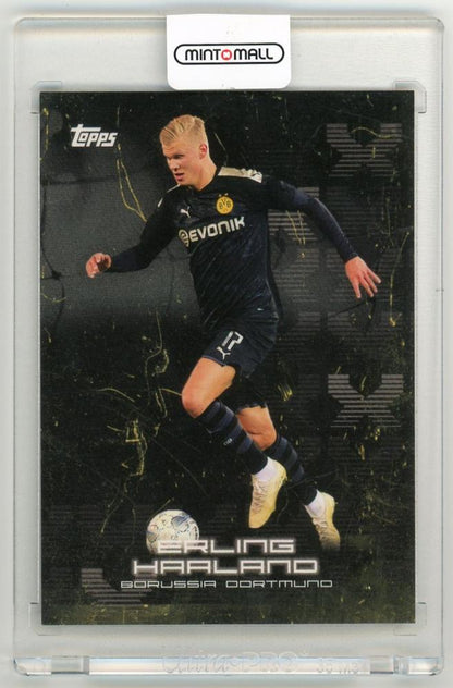 2020 TOPPS Borussia Dortmund trading card featuring Erling Haaland numbered 25