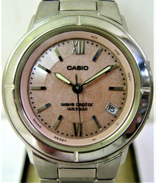 Casio Wave Ceptor LWQ-130 ladies watch with pink dial and titanium case