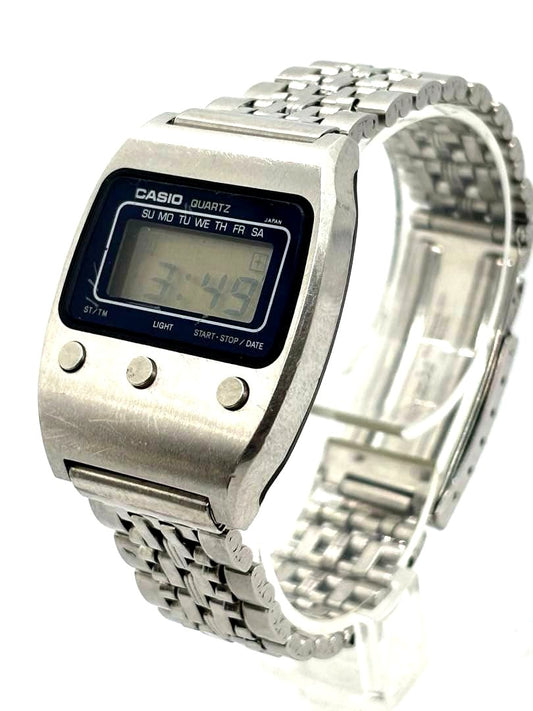 Casio 50QS-17 digital watch from the 1970s with stopwatch and backlight in working condition