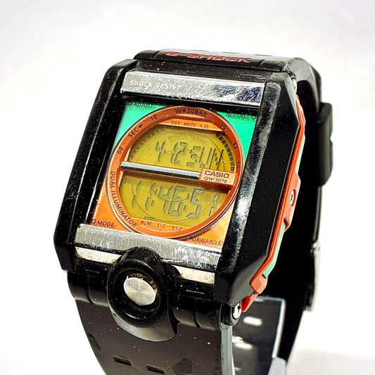 Casio G-Shock G-8100 Y2K digital watch rare color variant with black square design and adjustable strap