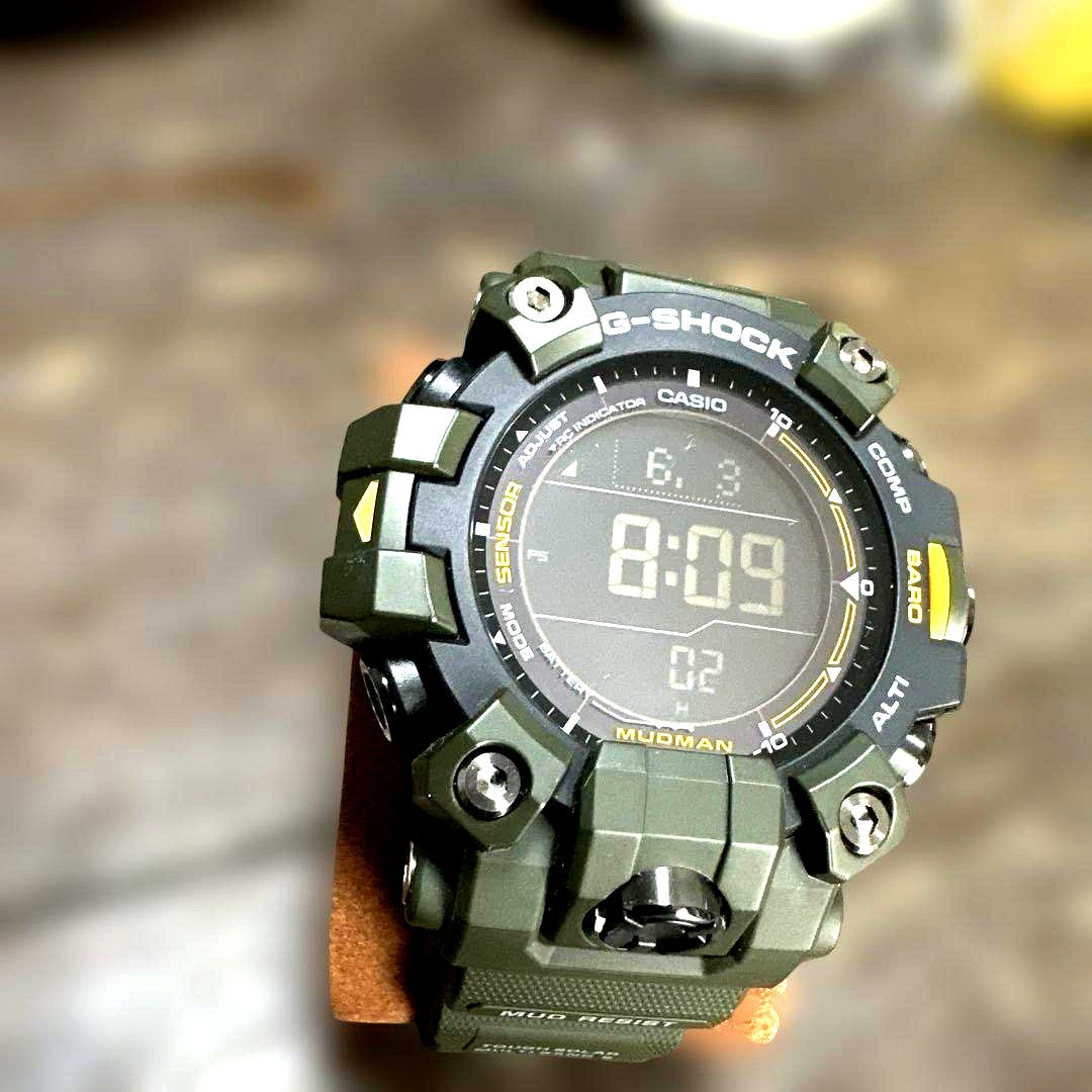 Casio G-Shock GW-9500-3JF MUDMAN Radio Solar watch in green with black band showing front view