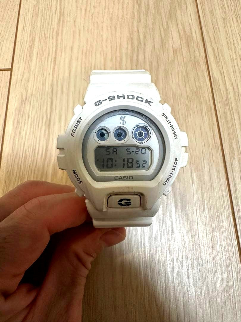 Casio G-Shock Ron Herman white watch purchased from RHC Ron Herman Terrace Mall Shonan Japan import