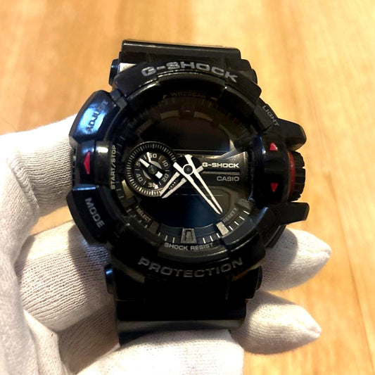 Casio G-Shock GA-400 black digital-analog watch with magnetic and water resistance