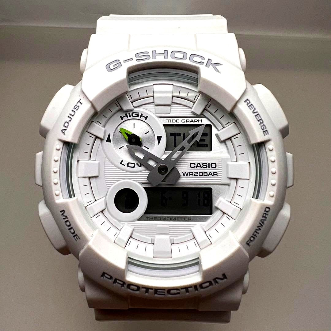 Casio G-Shock GAX-100A quartz watch with black strap in good condition
