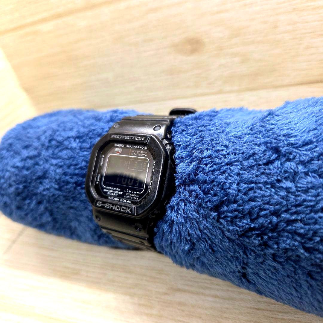 Casio G-Shock GW-M5610-1BJF radio solar resin watch with black band and digital display