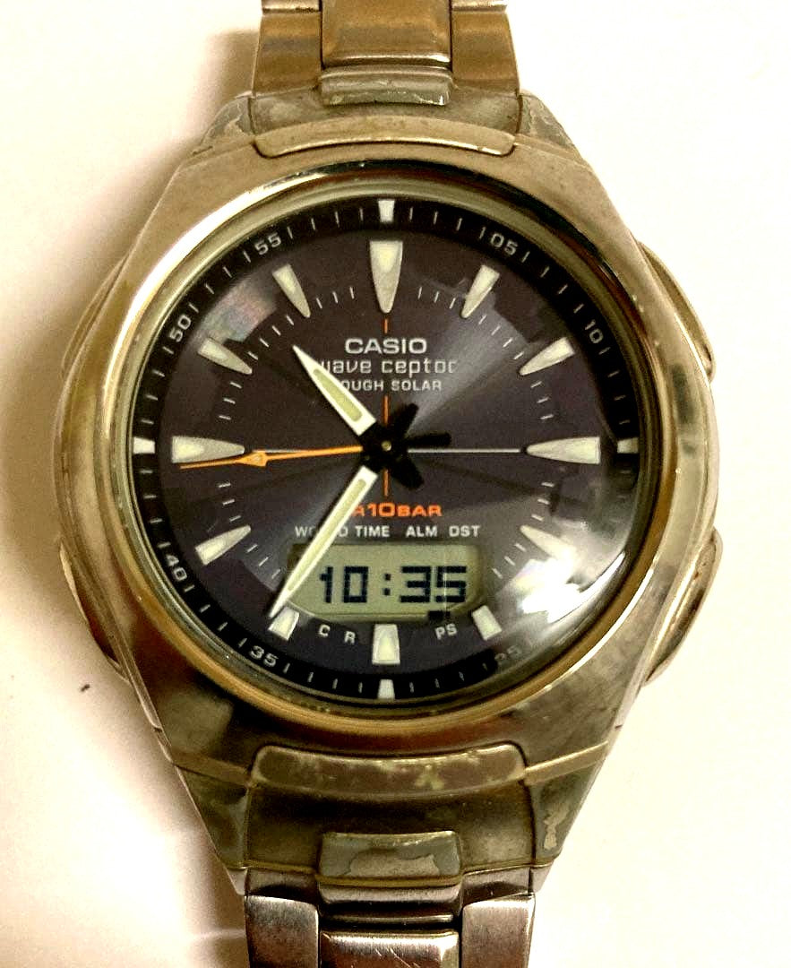 Casio Wave Ceptor radio wave solar men's watch with original band and illuminated display