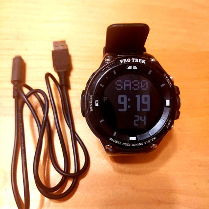 Casio PRO TREK Smartwatch with GPS and Charging Cable - Japan Import
