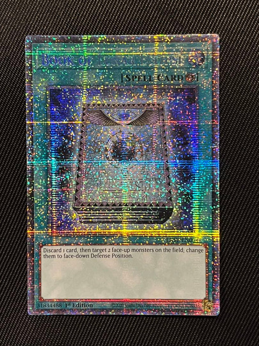 Yugioh Luna the Moon English Starlight Rare Card with vibrant shine, Japan import, showing front and back sides