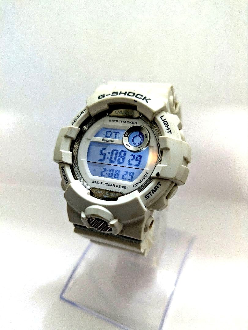 Casio G-Shock G-Squad GBD-800-7JF men's watch with white band and digital display, Japan import