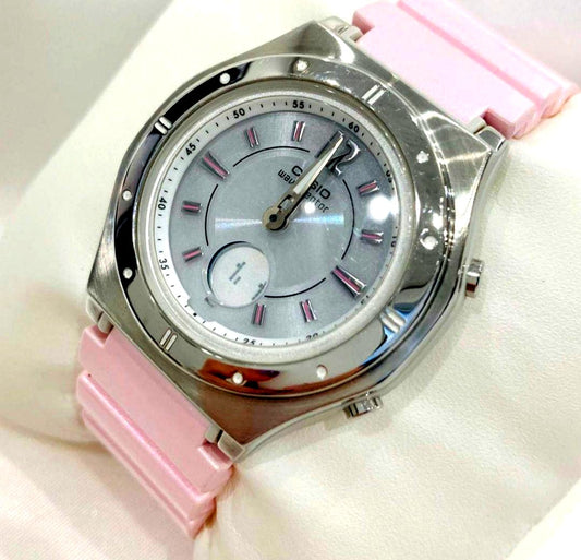 Casio LWA-M142 Solar Watch with Dead Battery Japan Import