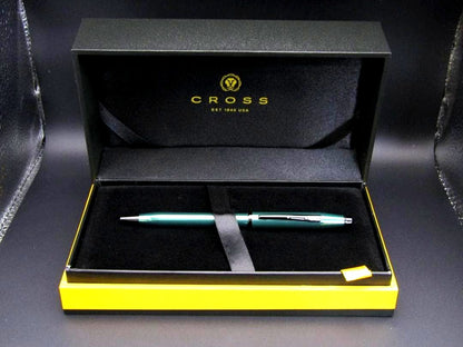Cross Century II NAT0082WG-139 Translucent Green Lacquer Oil-Based Ballpoint Pen — Japan Import