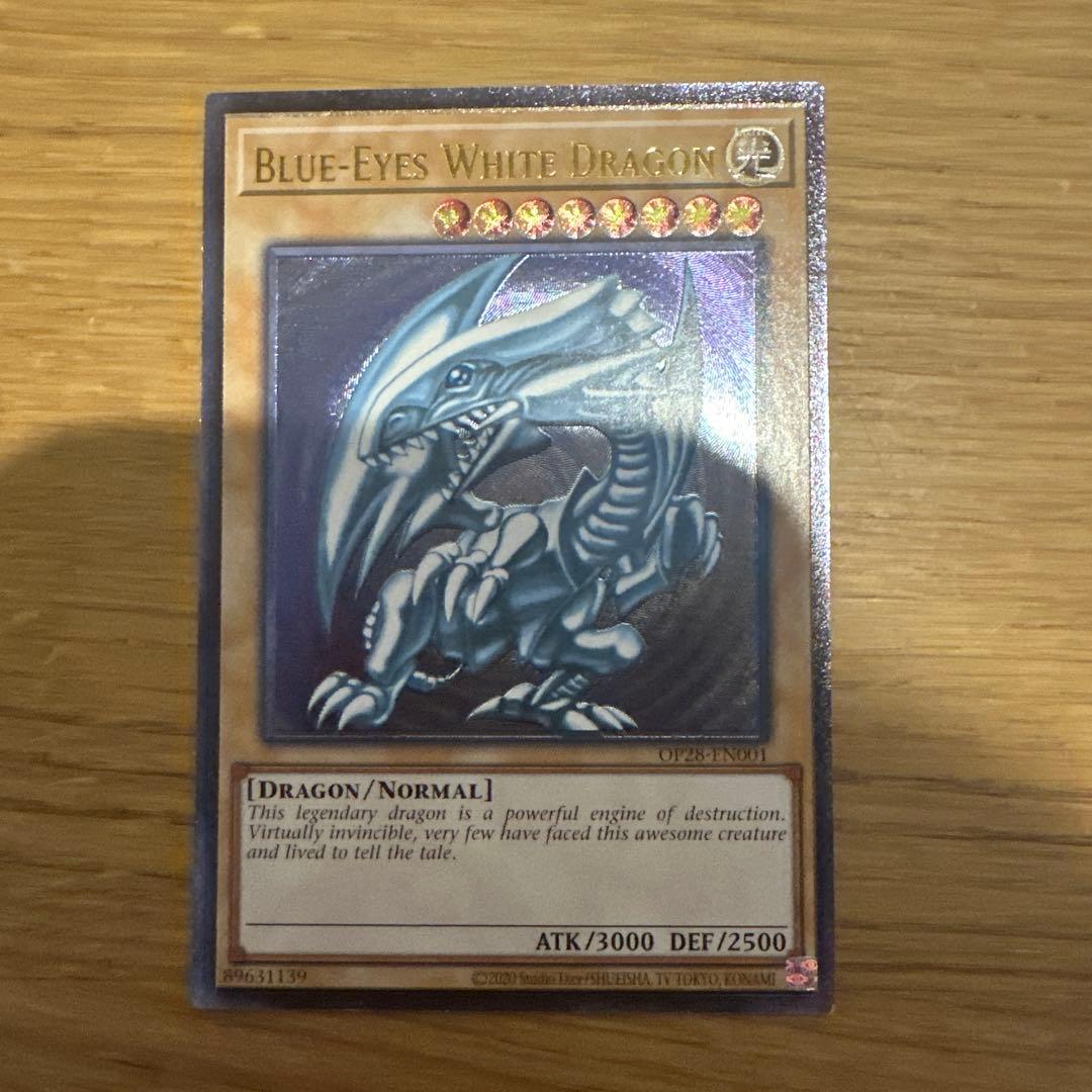 Yugioh Blue-Eyes White Dragon OTS28 Relief North America Version card OP28-EN001 front view