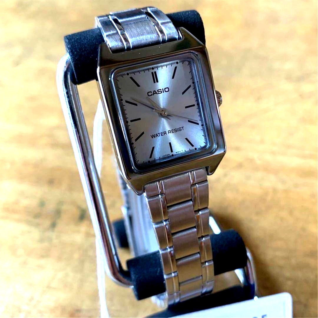 Casio Women's LTP-V007D-2E wristwatch with blue dial and silver stainless steel band
