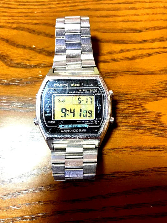 Casio Water Sports H-101 vintage digital watch with alarm and chronograph, water resistant up to 100 meters.
