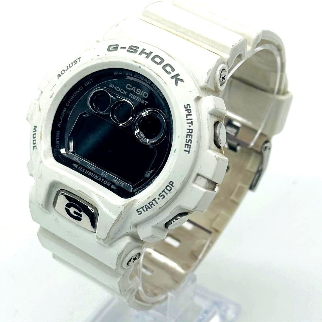 Casio G-Shock GD-X6900FB big case watch with white and gold dial, Japan import