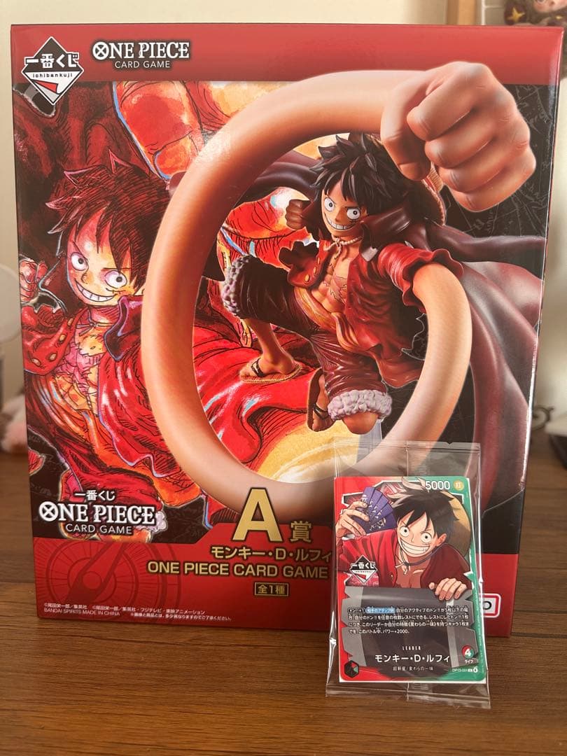 One Piece Trading Card Game Promo Figure A Prize Card with collectible figure and card in Japanese