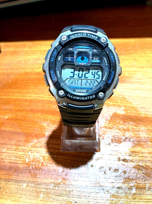 Casio AE-2000W black world time watch with rubber band and digital display