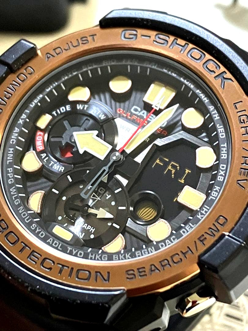 Casio G-Shock Gulfmaster G-1000RG-1ADR watch with analog and digital display, black and red design
