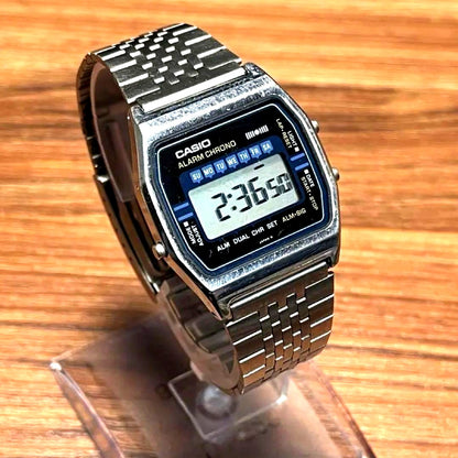 Vintage Casio A660 Module 237 digital watch from 1983 with blue day indicator and intact display