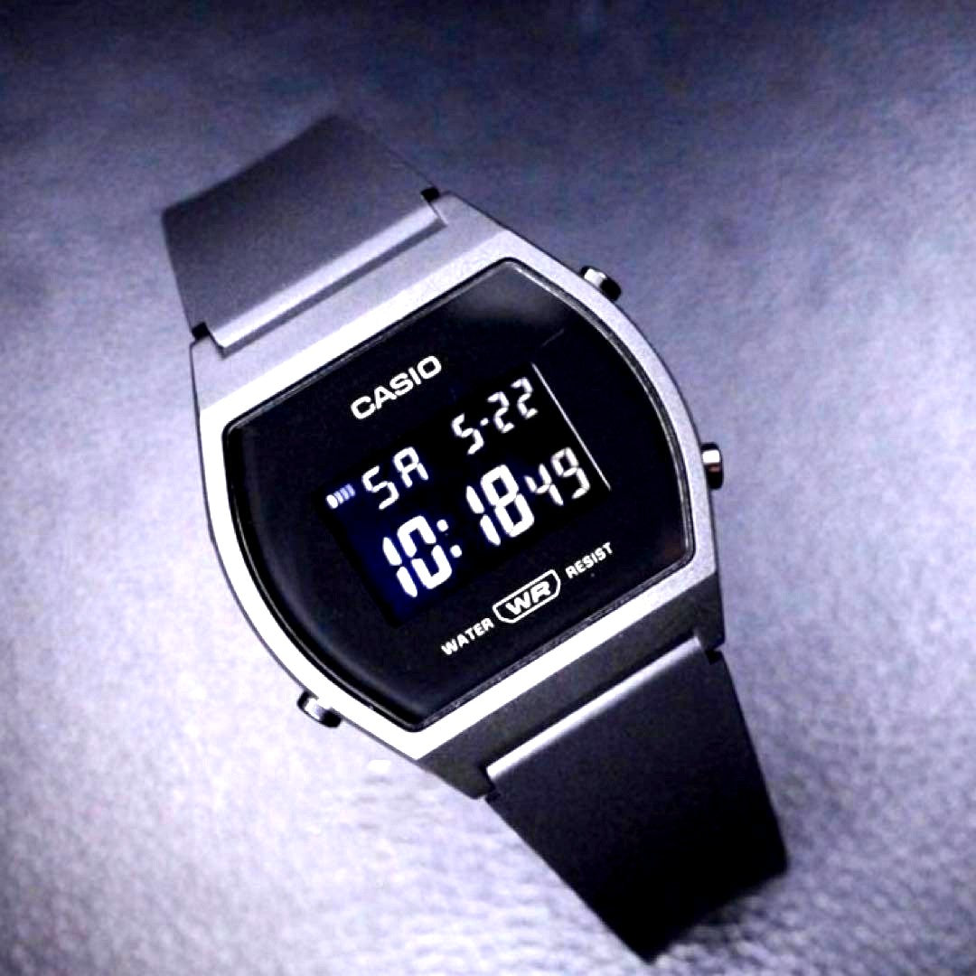 Casio Digital Watch Black with large digital display and lightweight resin band