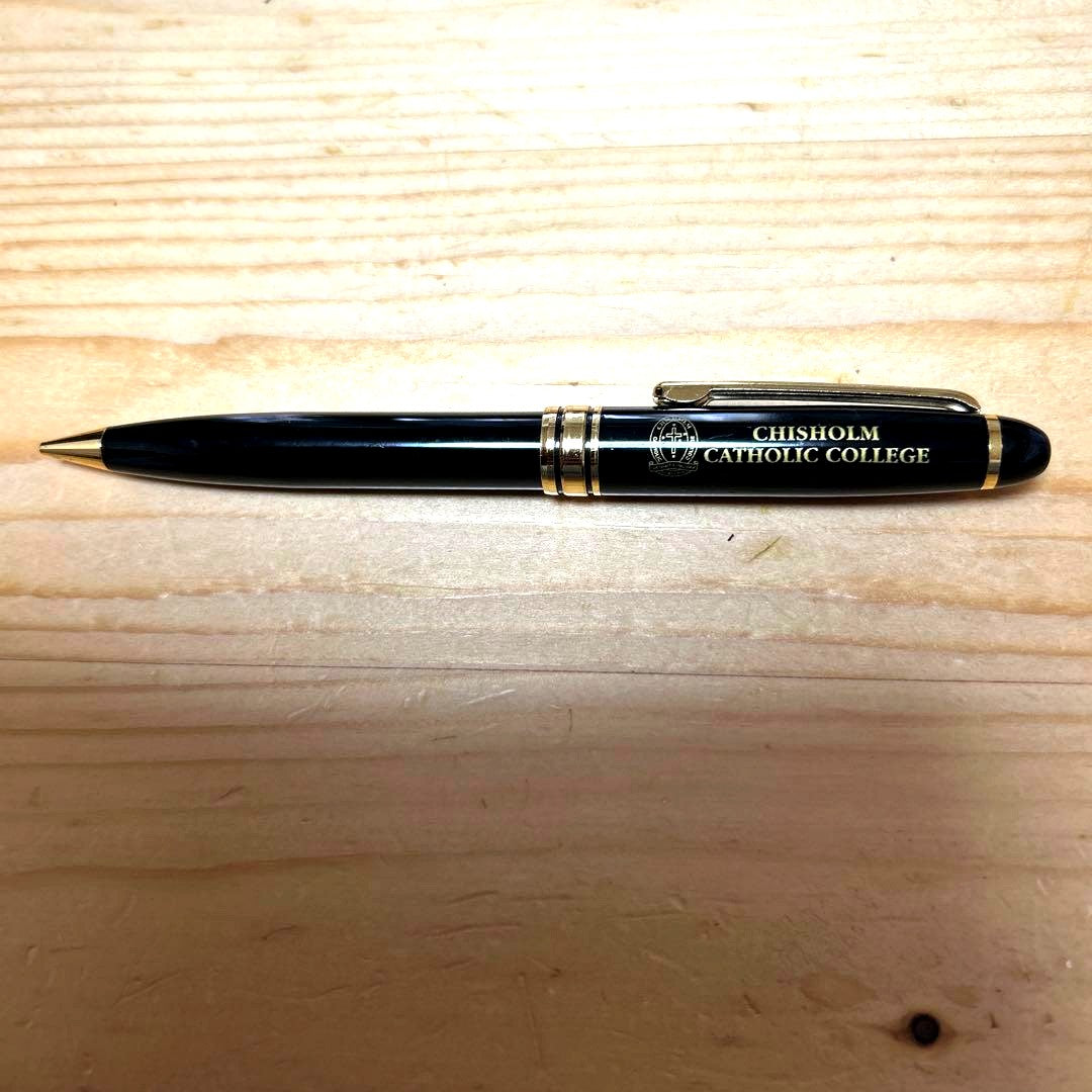 Chisholm Catholic College black pen with gold accents and Cross case Japan import