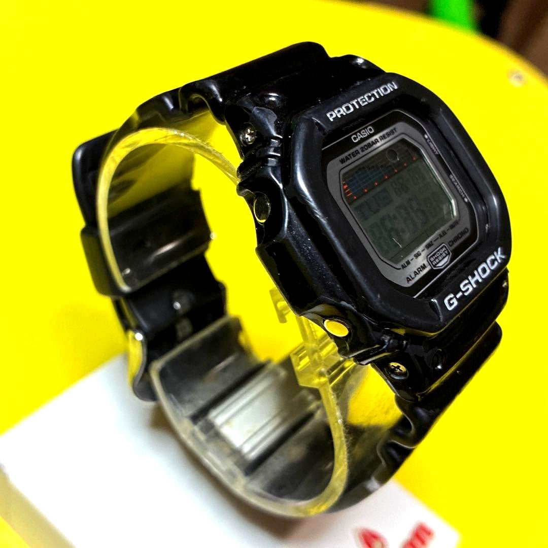 Casio G-Shock G-Lide surfing and fishing wristwatch with tide graph and moon age features Japan import