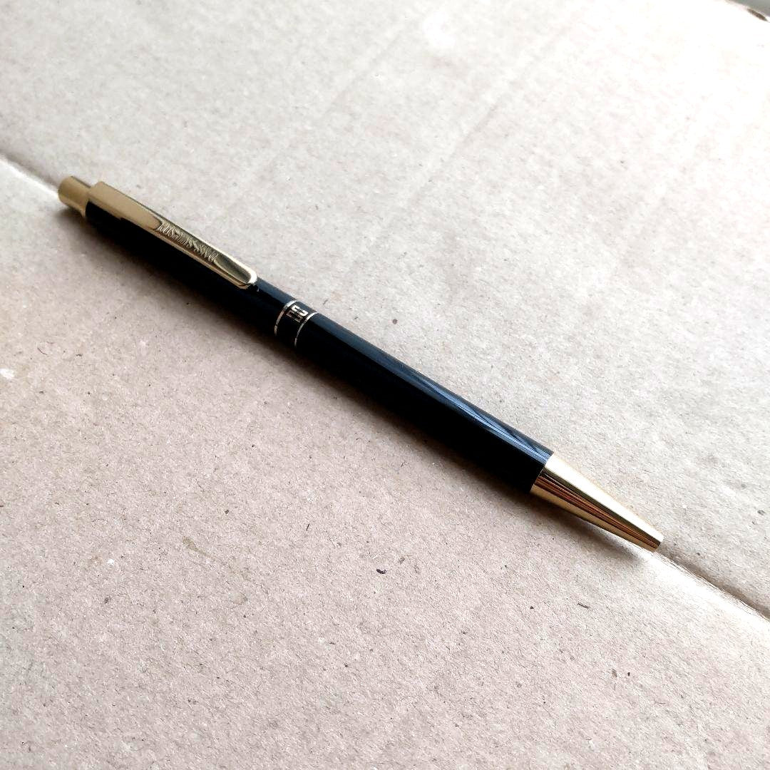 Daks Simpson London black ballpoint pen with replacement ink refill and Sailor compatible cartridge