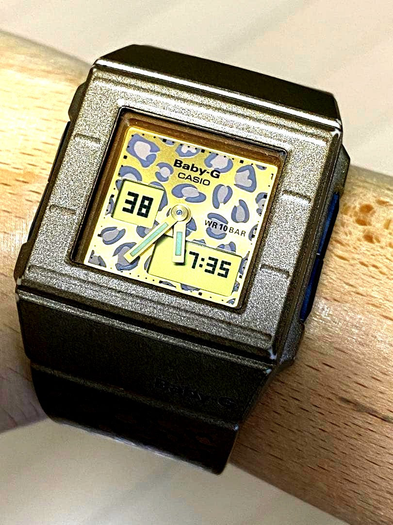 Casio Baby-G BGA-200LP-5EDR leopard pattern gold square analogue-digital wristwatch