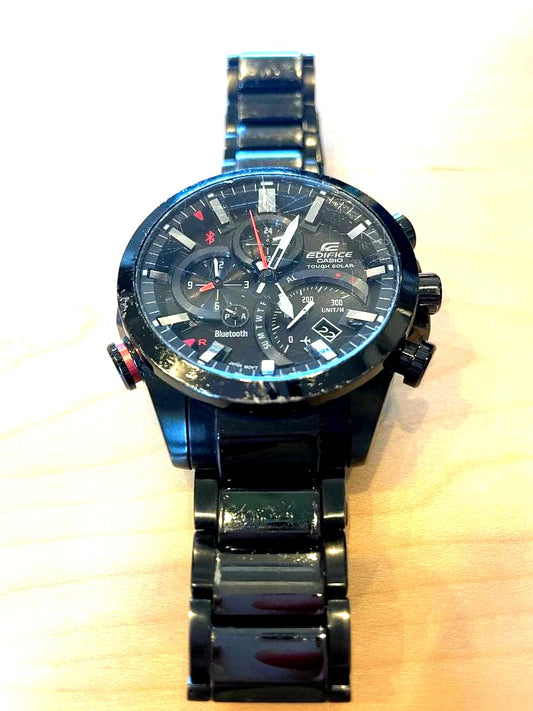 Casio Edifice EQB-500 Bluetooth solar wristwatch with metal link bracelet and water resistance