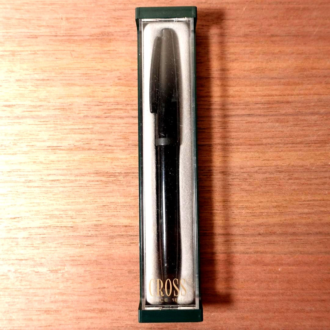 Cross Fine Twist mechanical pencil with black glossy body and dedicated case