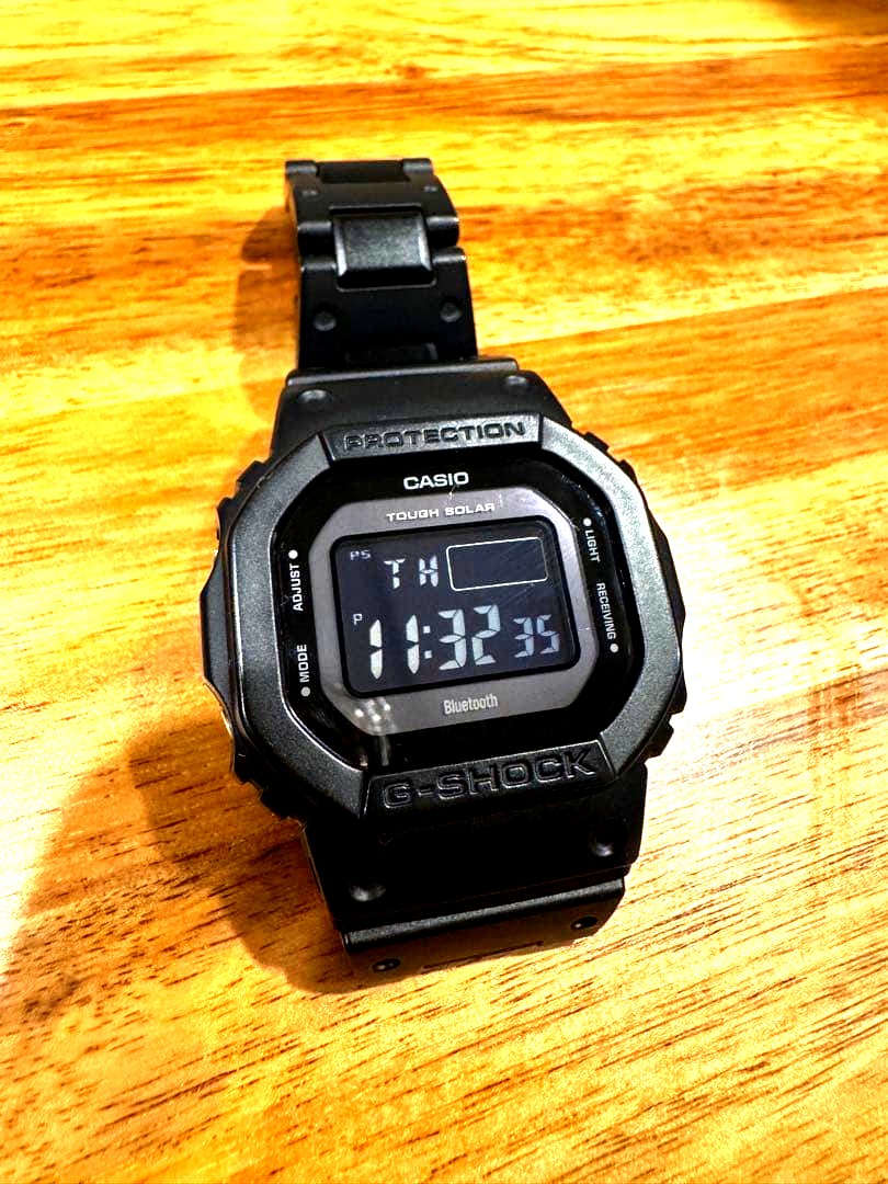Casio G-Shock GW-B5600 digital shock-resistant Bluetooth tough solar watch Japan import