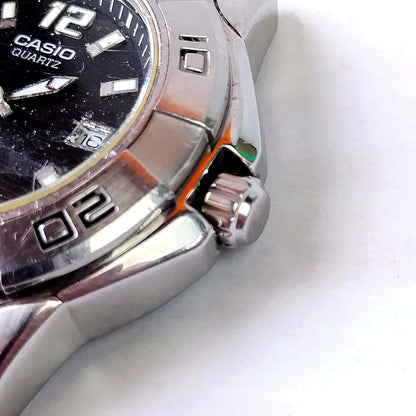 Casio Kaji Shark Diver men's quartz watch model MDV-100 with black wave dial and stainless steel case