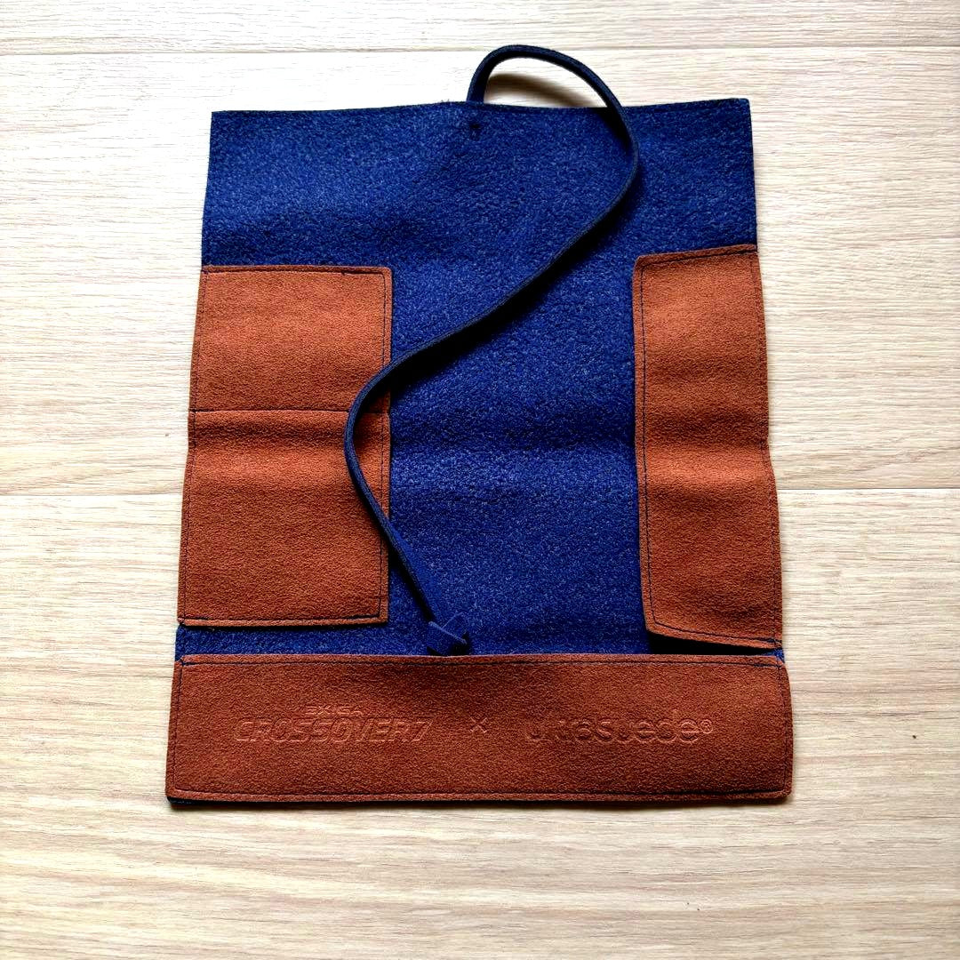 Subaru Exiga Crossover7 Ultrasuede roll pen case in blue and brown color made of Ultrasuede material