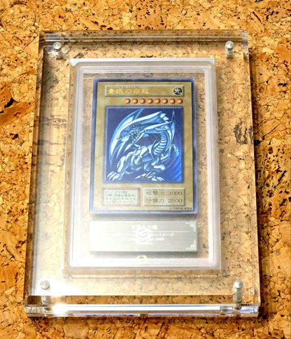Blue-Eyes White Dragon ARS7 Grade 7 Yu-Gi-Oh trading card with certificate and magnet screw down