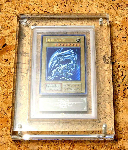 Blue-Eyes White Dragon ARS7 Grade 7 Yu-Gi-Oh trading card with certificate and magnet screw down