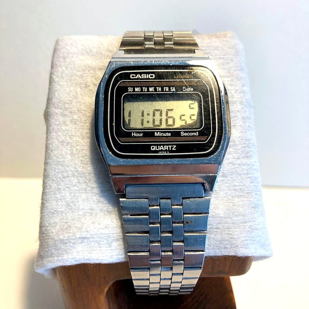 Casio Chronograph Vintage 155 B-816 stainless steel digital watch with quartz movement