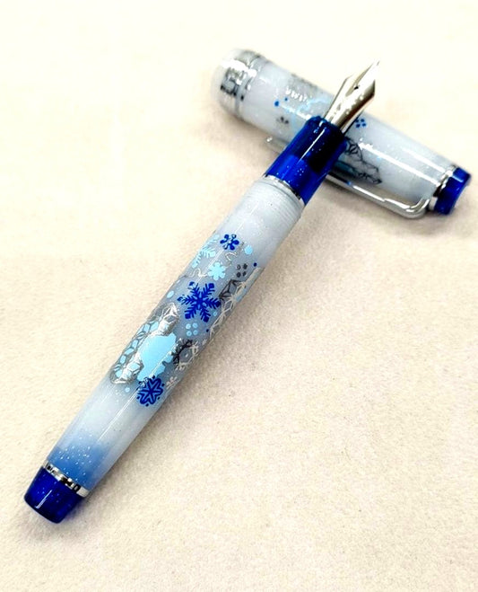 K.Creie Premium Cross Professional Gear Slim Limited Snow Set white fountain pen with silver snowflake design