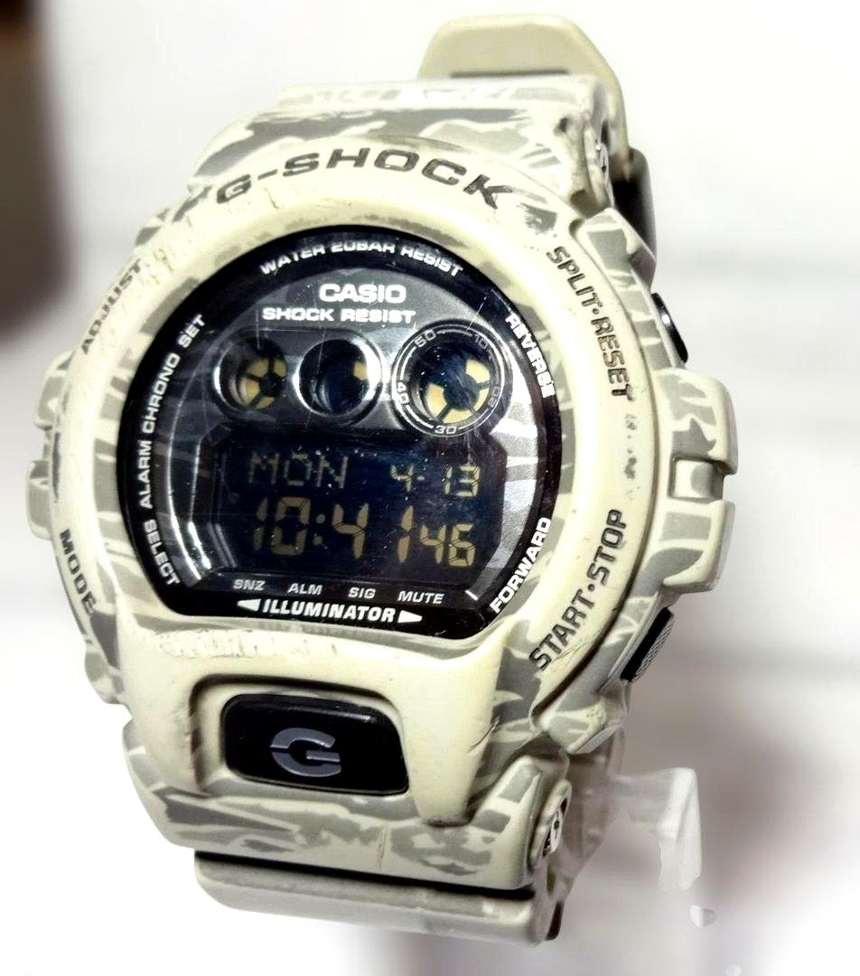 Casio G-Shock GD-X6900CM 2014 big face camouflage pattern watch with large case and inverted display