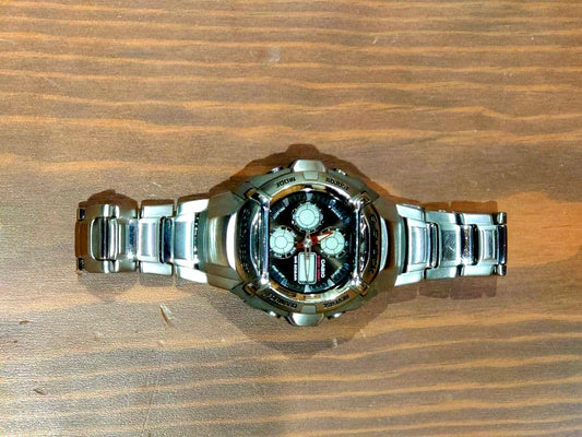 Casio G-Shock G-501D silver stainless steel round quartz watch with metal band