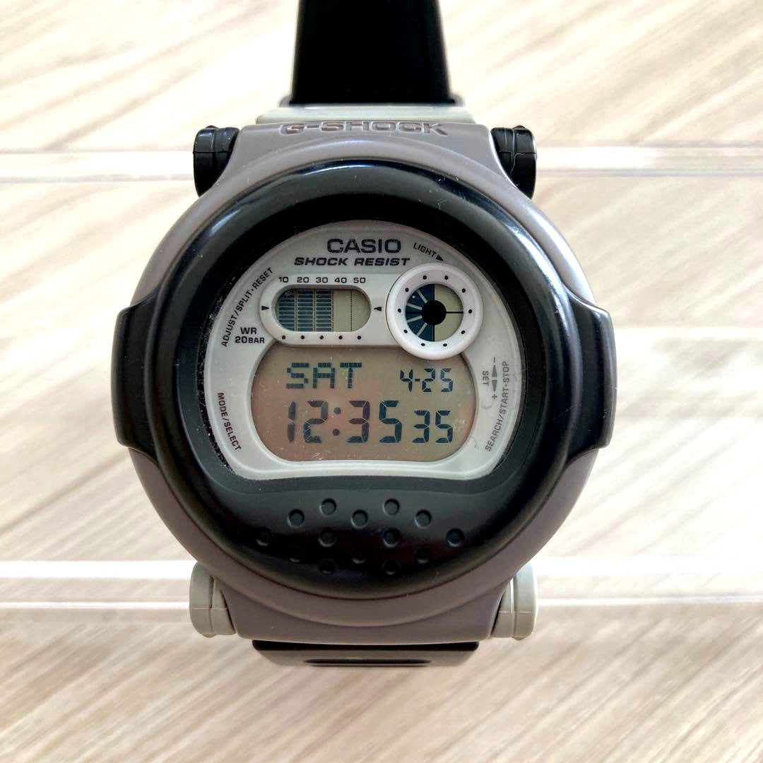 Casio G-Shock G-001BE-8JR 40th Anniversary gray digital watch with water resistance up to 20 BAR